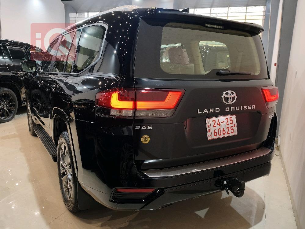 تويوتا لاندكروزر